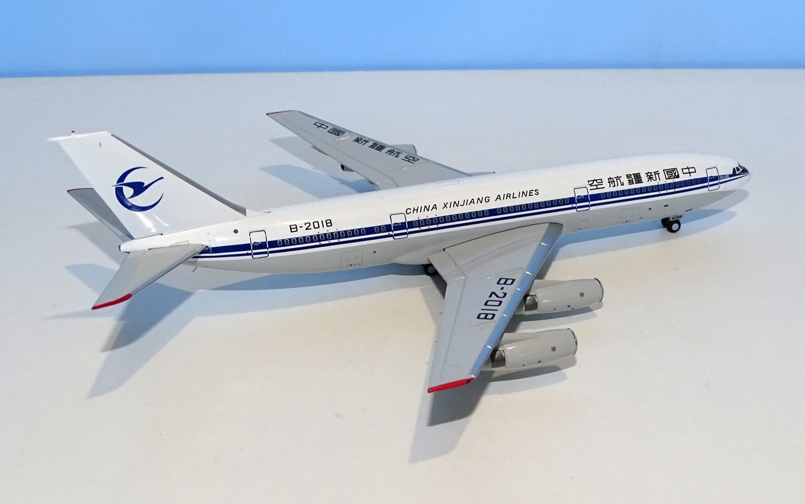 China Xinjiang Airlines Ilyushin IL-86 B-2018 YU ModeL 1:400 Scale Model Airliner