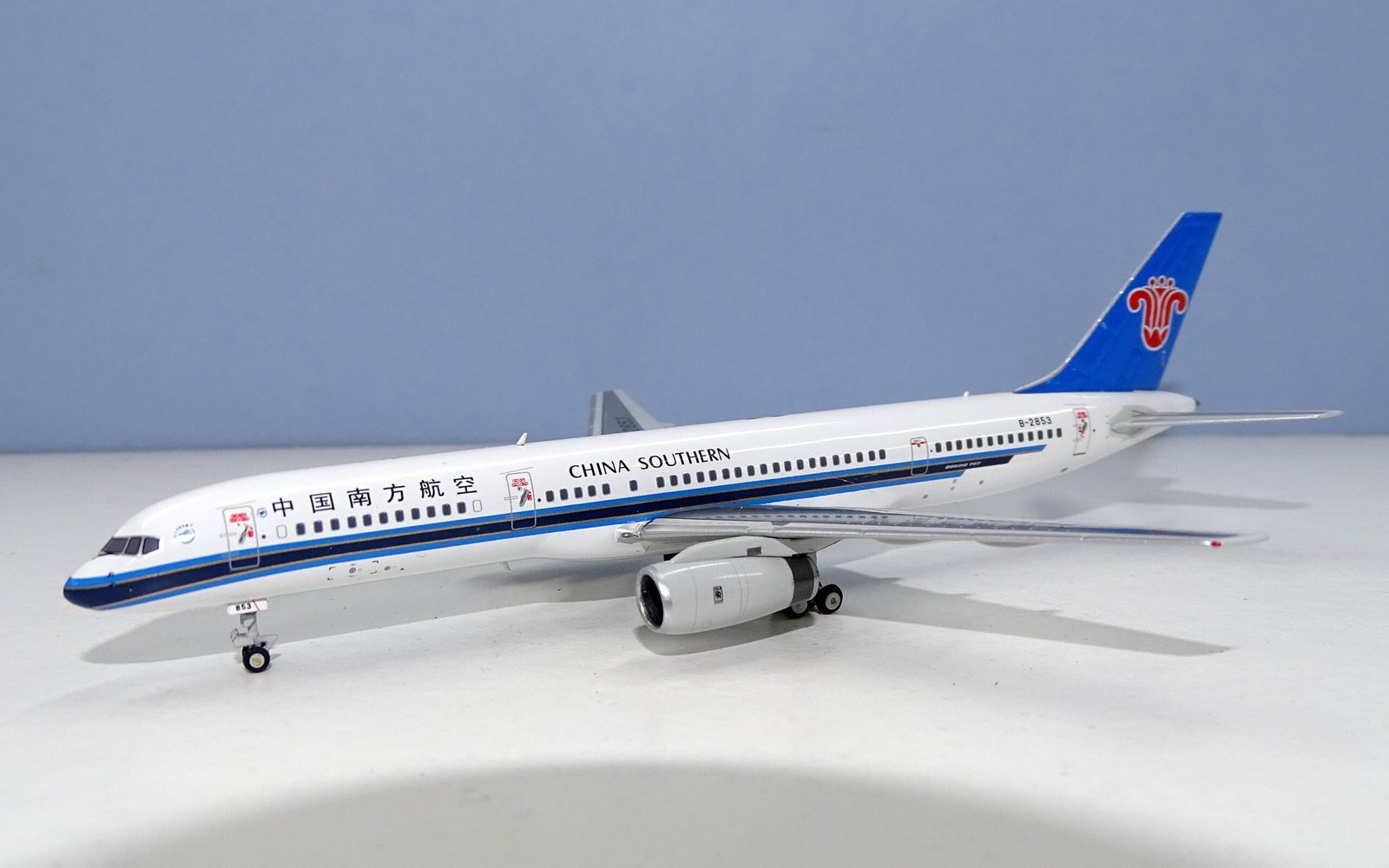 China Southern Airlines Boeing 757-200 B-2853 HYJLwings 1:400 Scale Model Airliners