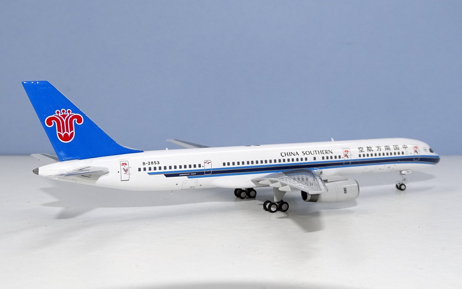 China Southern Airlines Boeing 757-200 B-2853 HYJLwings 1:400 Scale Model Airliners