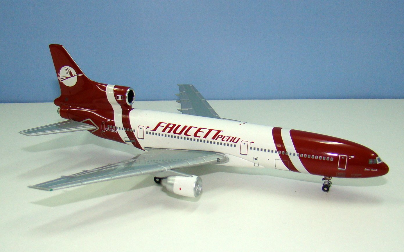 Faucett Perú Lockheed L-1011 Tristar OB-1504 Blue Box 1:400 Scale Model Airliner