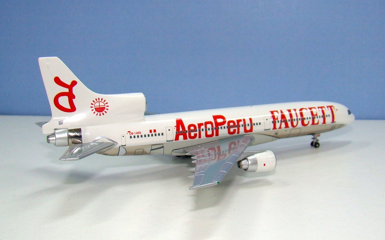 AeroPerú / Faucett Lockheed L-1011 Tristar OB-1455 Blue Box 1:400 Scale Model Airline