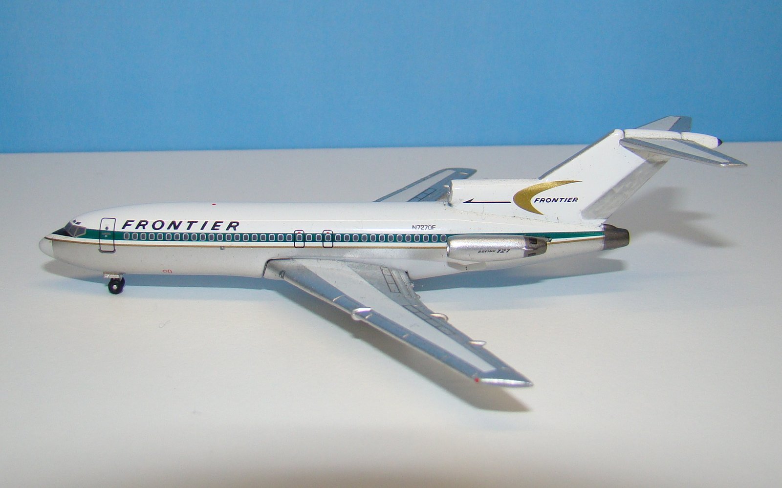Frontier Airlines Boeing 727-191 N7270F Aeroclassics 1:400 Scale