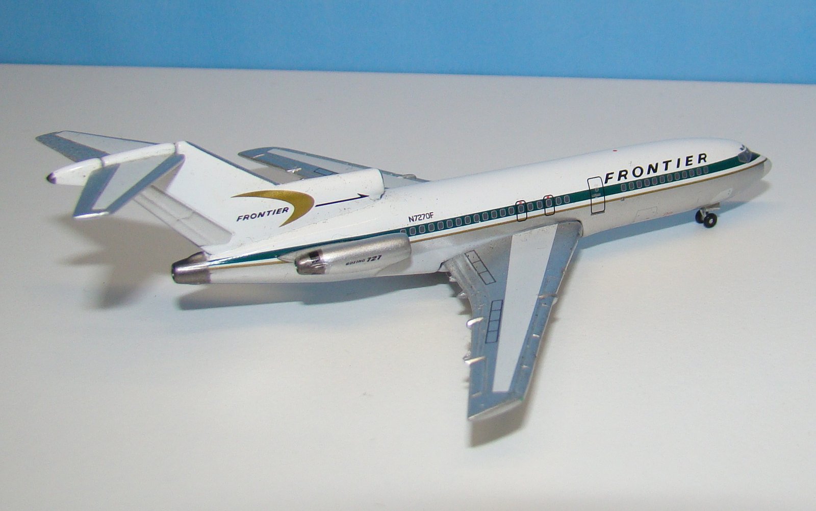 Frontier Airlines Boeing 727-191 N7270F Aeroclassics 1:400 Scale
