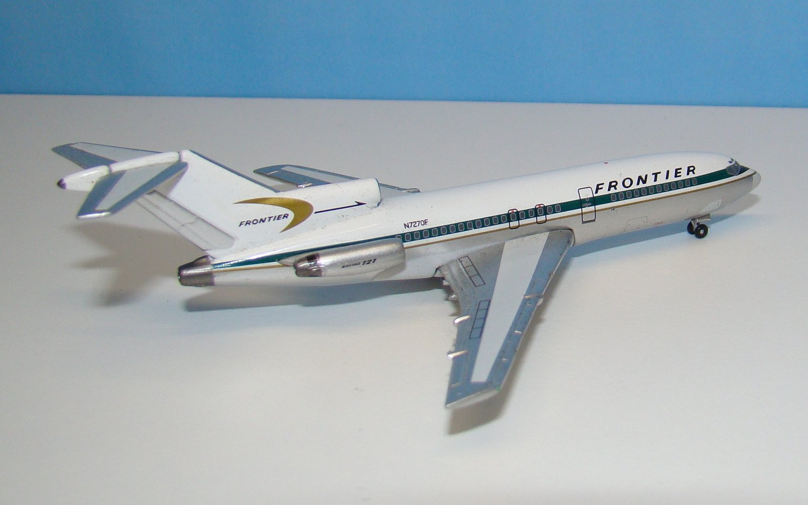 Frontier Airlines Boeing 727-191 N7270F Aeroclassics 1:400 Scale