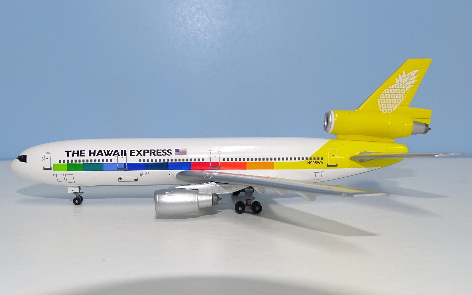 The Hawaii Express McDonnell Douglas DC-10-10 N905WA Jet-X 1:400 Scale
