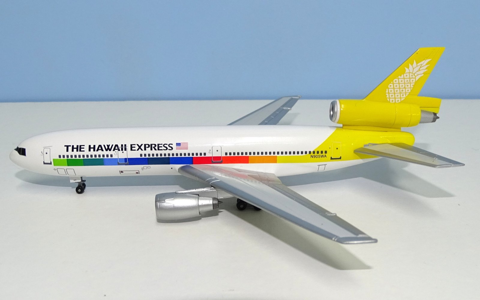 The Hawaii Express McDonnell Douglas DC-10-10 N905WA Jet-X 1:400 Scale