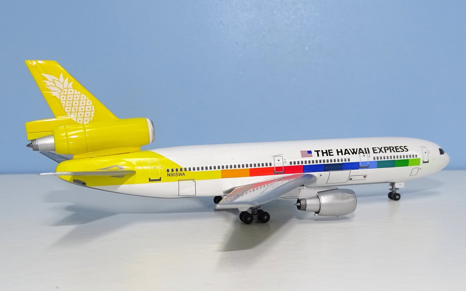 The Hawaii Express McDonnell Douglas DC-10-10 N905WA Jet-X 1:400 Scale
