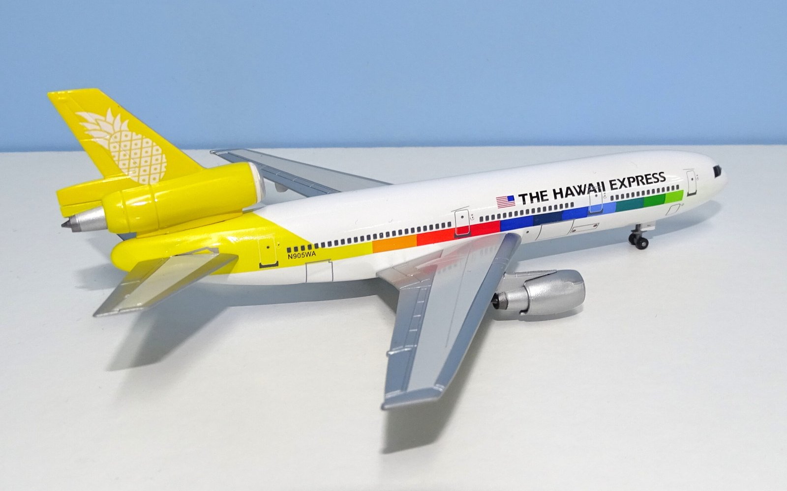 The Hawaii Express McDonnell Douglas DC-10-10 N905WA Jet-X 1:400 Scale