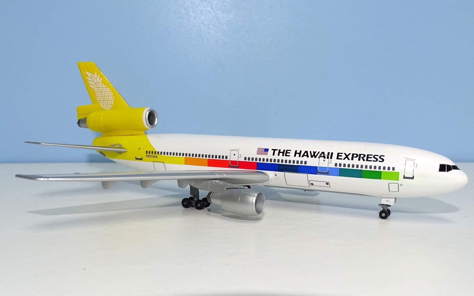The Hawaii Express McDonnell Douglas DC-10-10 N905WA Jet-X 1:400 Scale