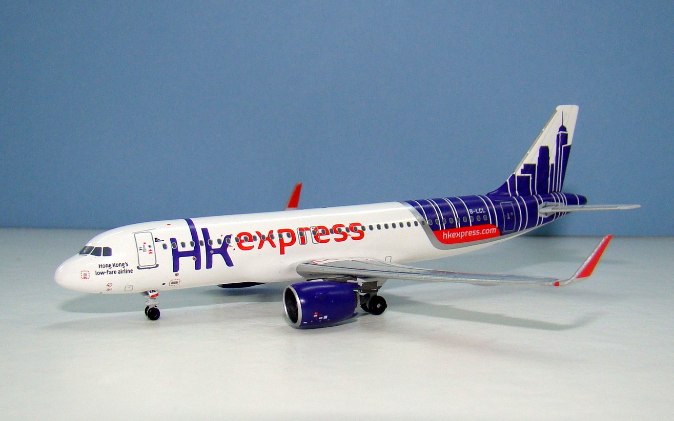 HK Express Airbus A320NEO B-LCL Panda Models 1:400 Scale Model Airliner