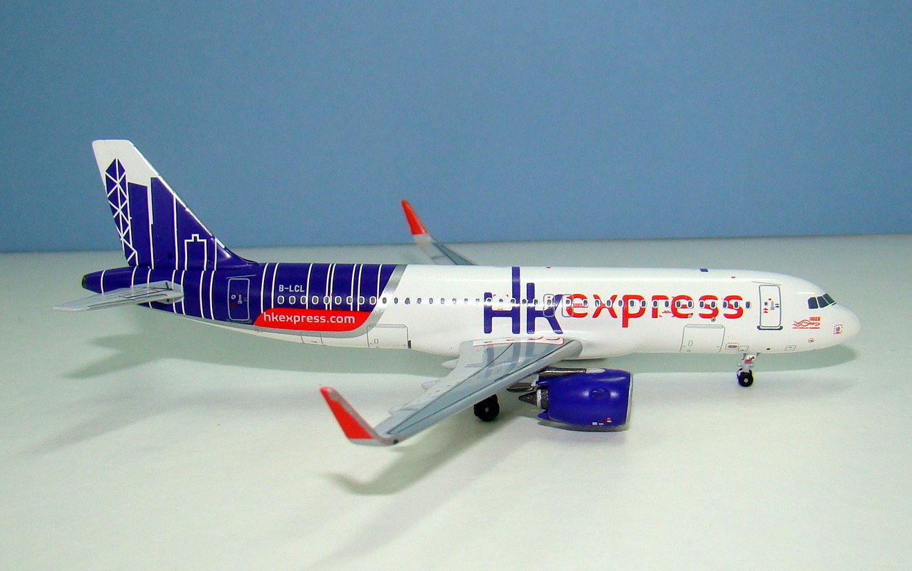 HK Express Airbus A320NEO B-LCL Panda Models 1:400 Scale Model Airliner