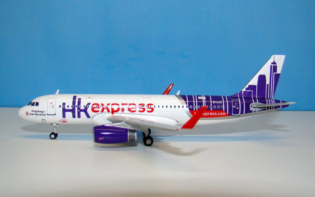 HK Express Airbus A320-200 B-LCC JC Wings 1:400 Scale Model Airliner