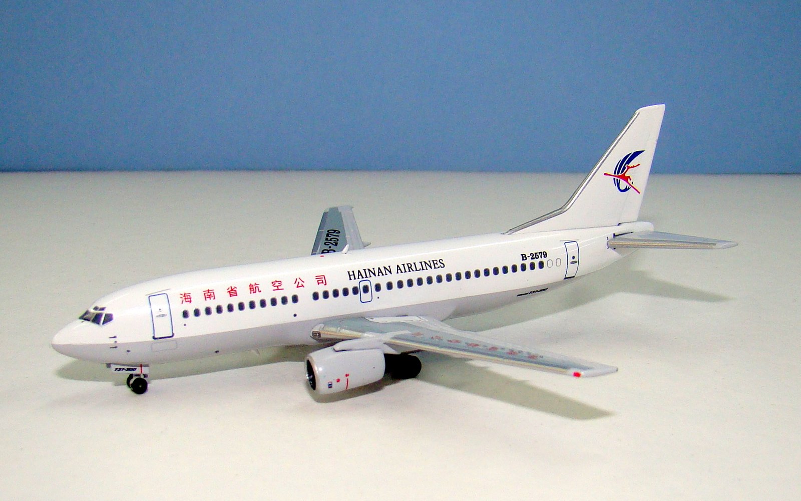 Hainan Airlines Boeing 737-33A B-2579 Panda Models 1:400 Scale Model Airliner