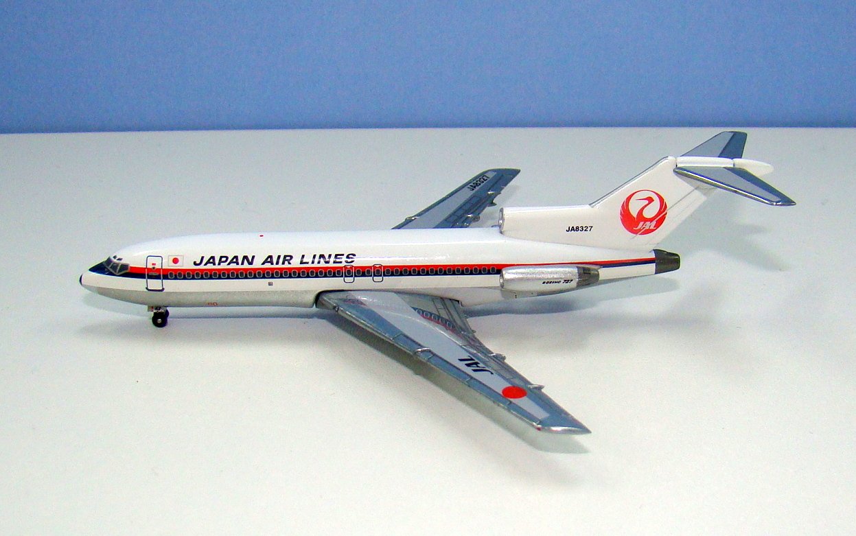 Japan Air Lines Boeing 727-046 JA8327 Aeroclassics 1:400 Scale Die-Cast in the 1970s Clrs