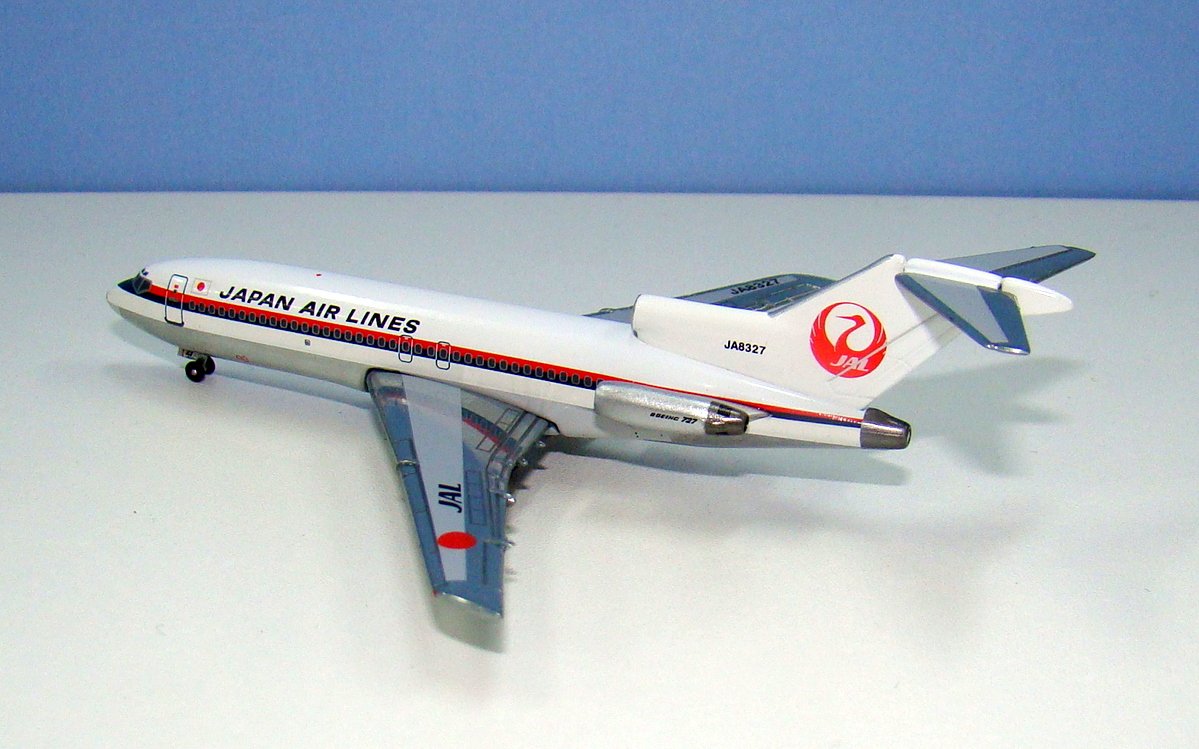 Japan Air Lines Boeing 727-046 JA8327 Aeroclassics 1:400 Scale Die-Cast in the 1970s Clrs