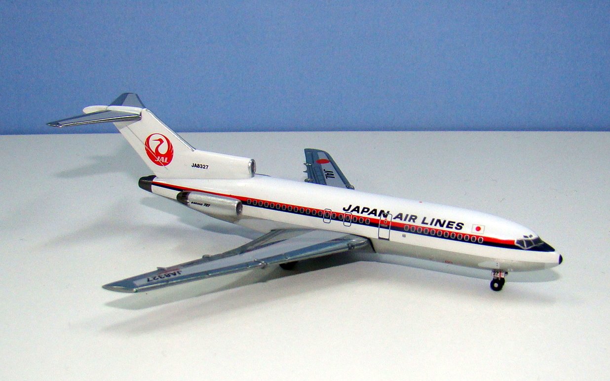 Japan Air Lines Boeing 727-046 JA8327 Aeroclassics 1:400 Scale Die-Cast in the 1970s Clrs