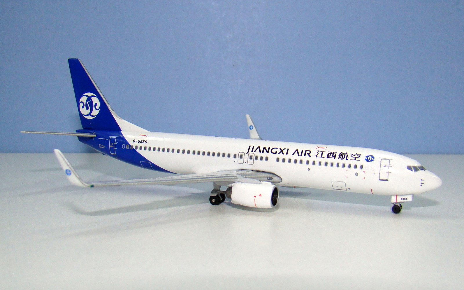 Jiangxi Air Boeing 737-800WL B-5566 Panda Models 1:400 Scale Model Airliner