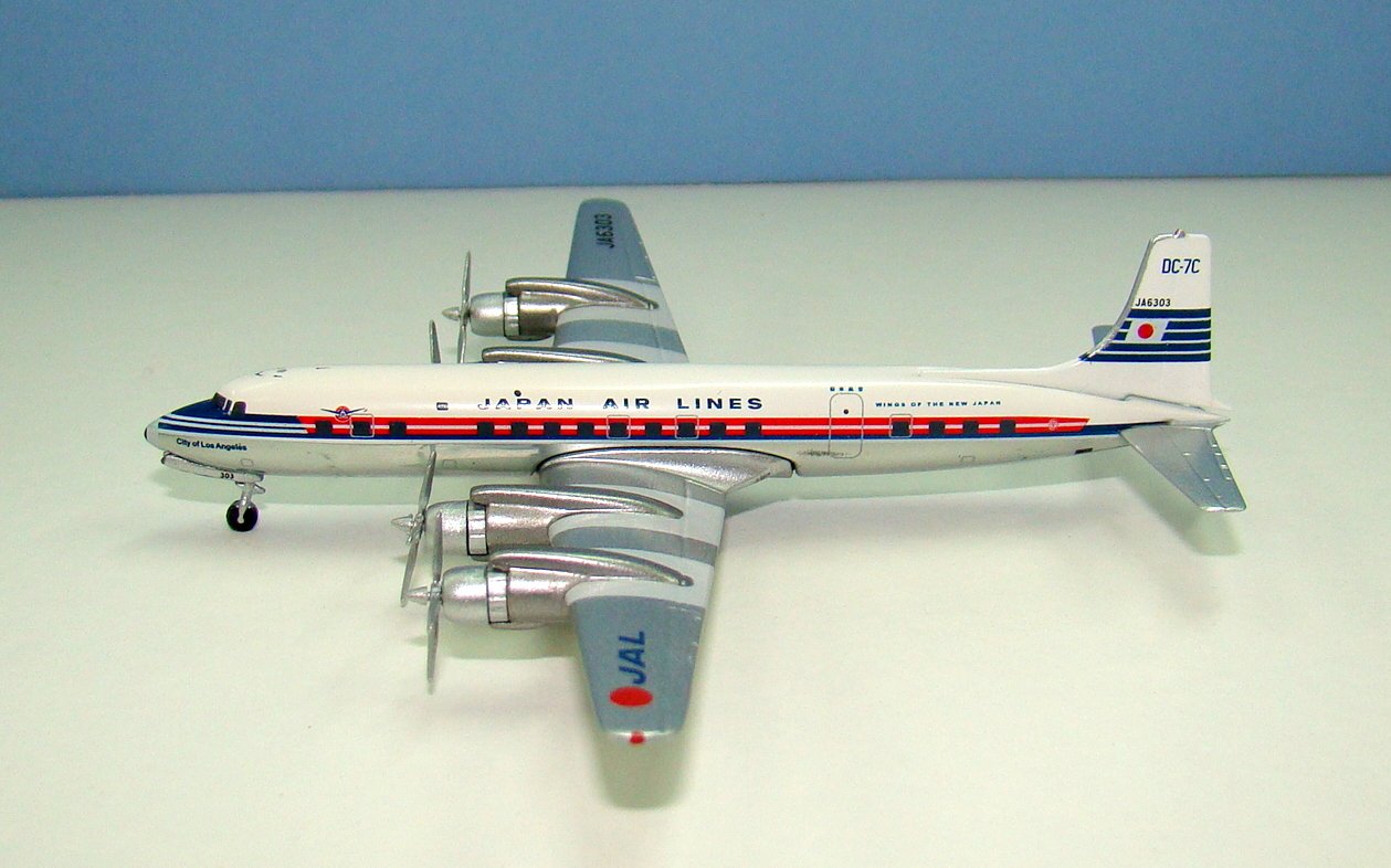 Japan Air Lines Douglas DC-7C JA6303 Aeroclassics 1:400 Scale Model Airliner
