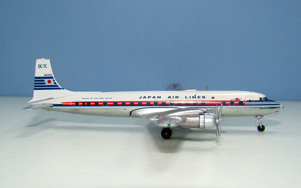 Japan Air Lines Douglas DC-7C JA6303 Aeroclassics 1:400 Scale Model Airliner
