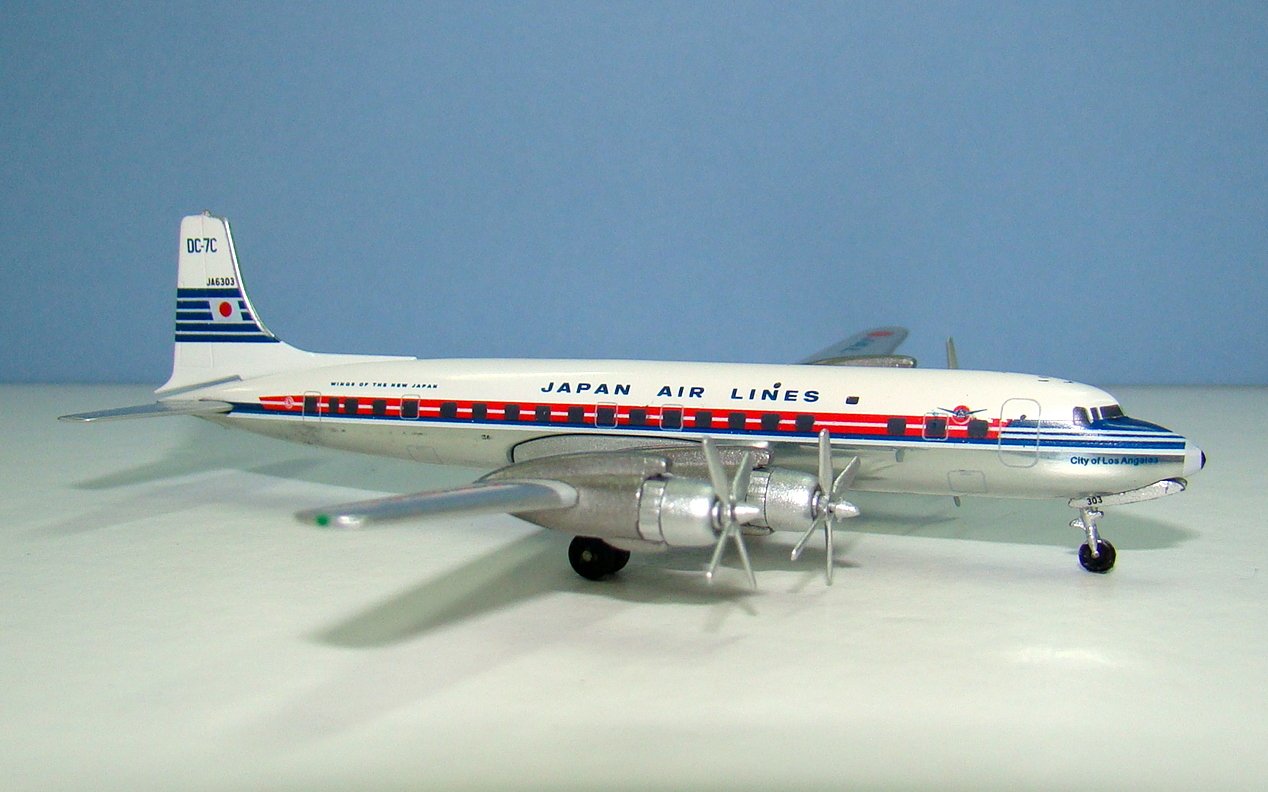 Japan Air Lines Douglas DC-7C JA6303 Aeroclassics 1:400 Scale Model Airliner