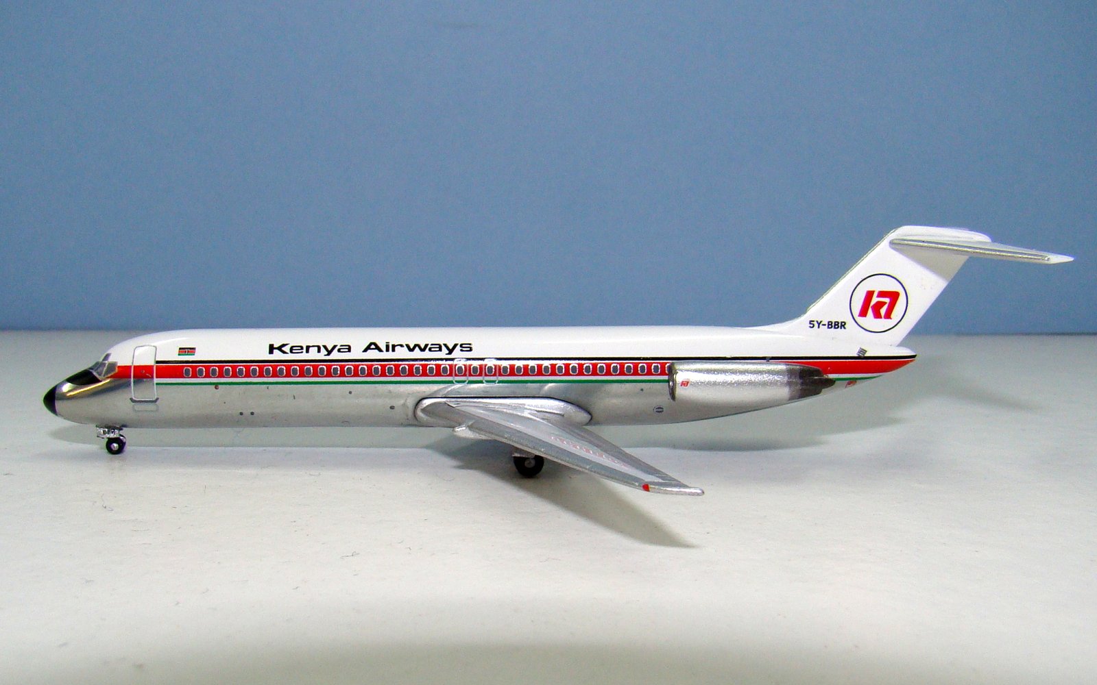 Kenya Airways Douglas DC-9-32 5Y-BBR Aeroclassics 1:400 Scale Model Airliner