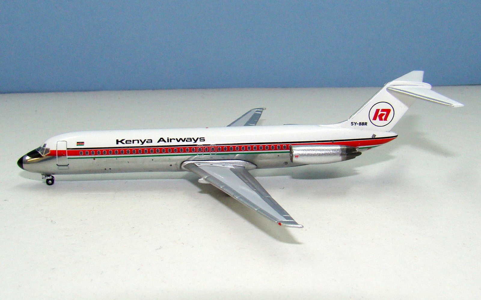 Kenya Airways Douglas DC-9-32 5Y-BBR Aeroclassics 1:400 Scale Model Airliner