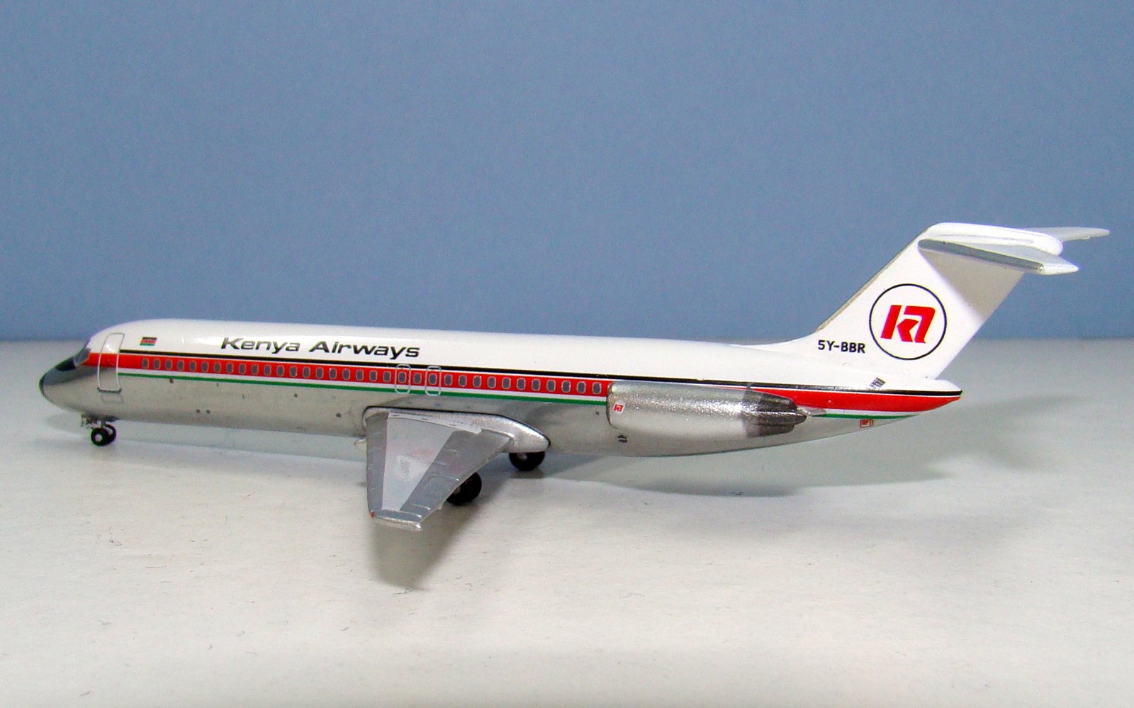 Kenya Airways Douglas DC-9-32 5Y-BBR Aeroclassics 1:400 Scale Model Airliner