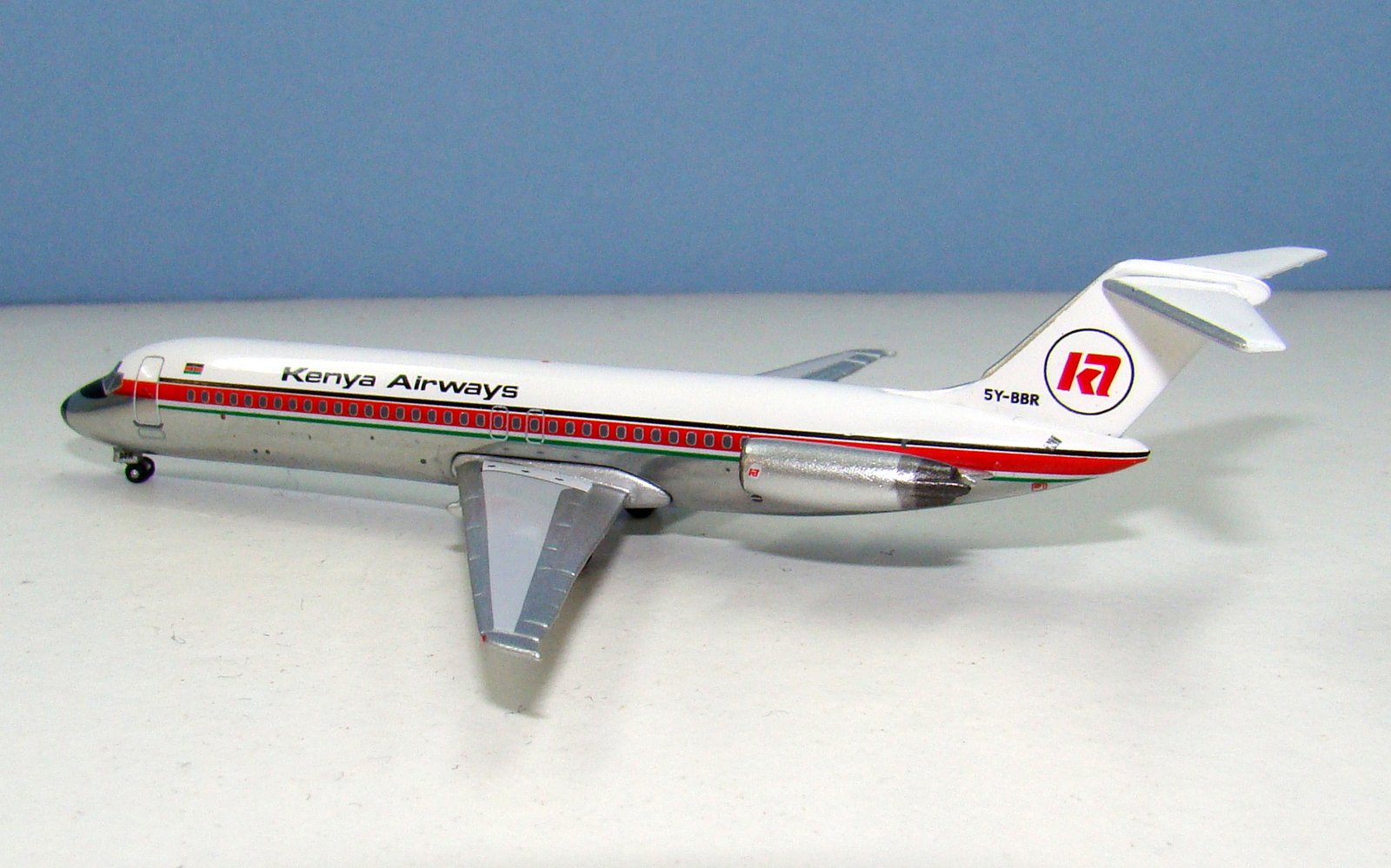 Kenya Airways Douglas DC-9-32 5Y-BBR Aeroclassics 1:400 Scale Model Airliner