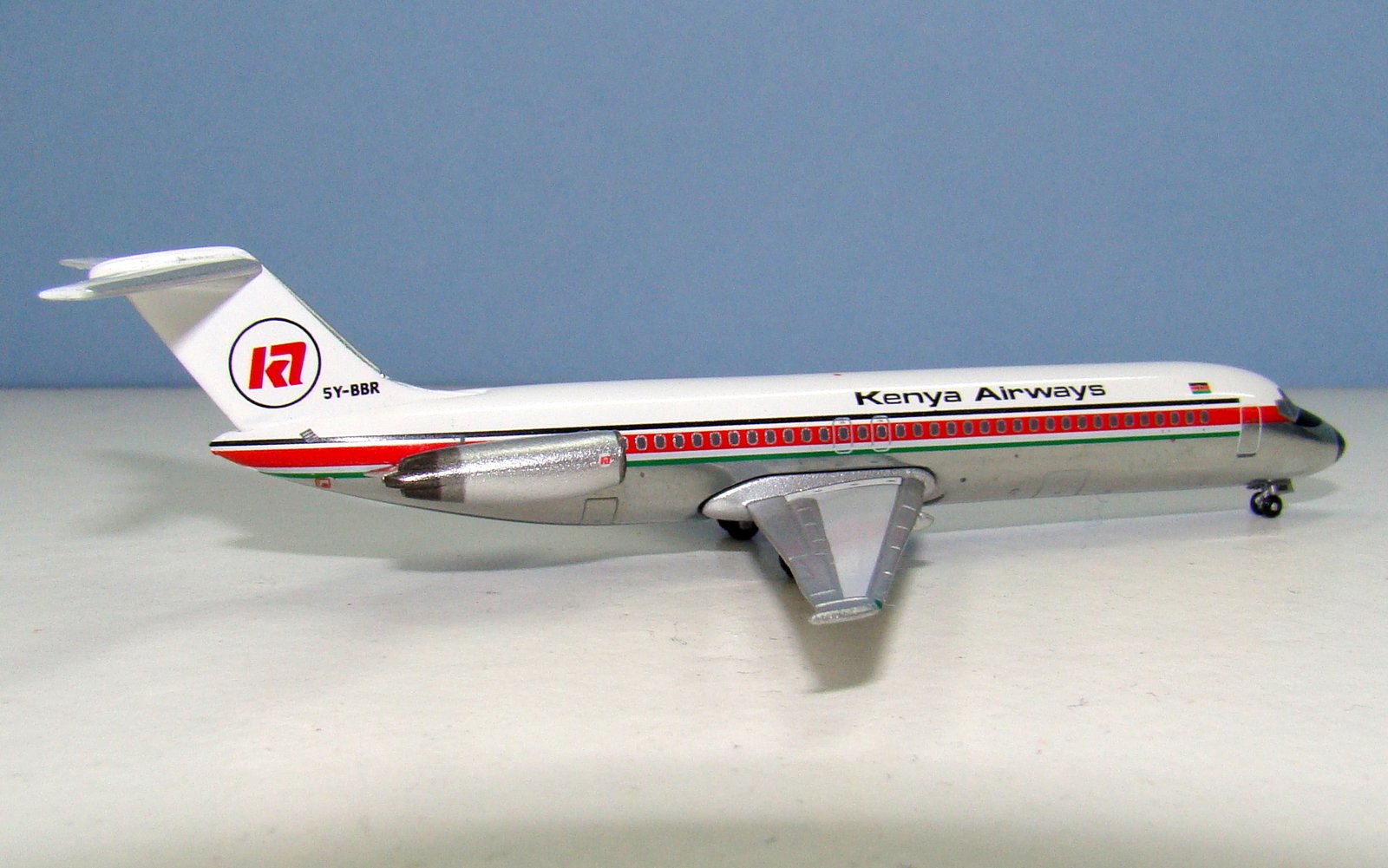 Kenya Airways Douglas DC-9-32 5Y-BBR Aeroclassics 1:400 Scale Model Airliner