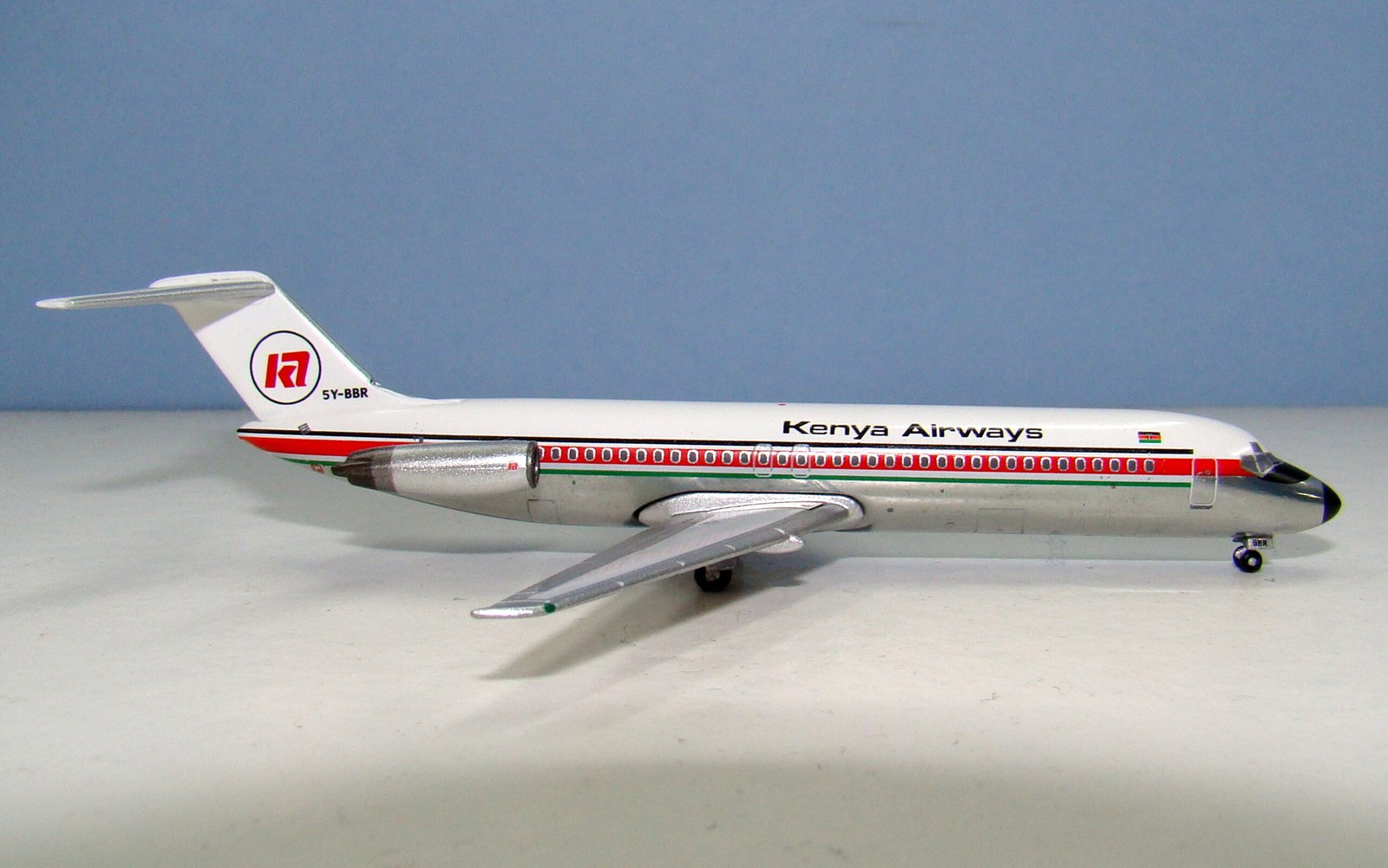 Kenya Airways Douglas DC-9-32 5Y-BBR Aeroclassics 1:400 Scale Model Airliner