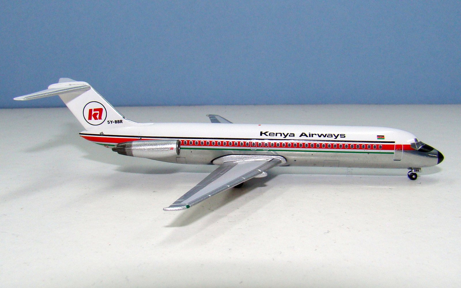 Kenya Airways Douglas DC-9-32 5Y-BBR Aeroclassics 1:400 Scale Model Airliner