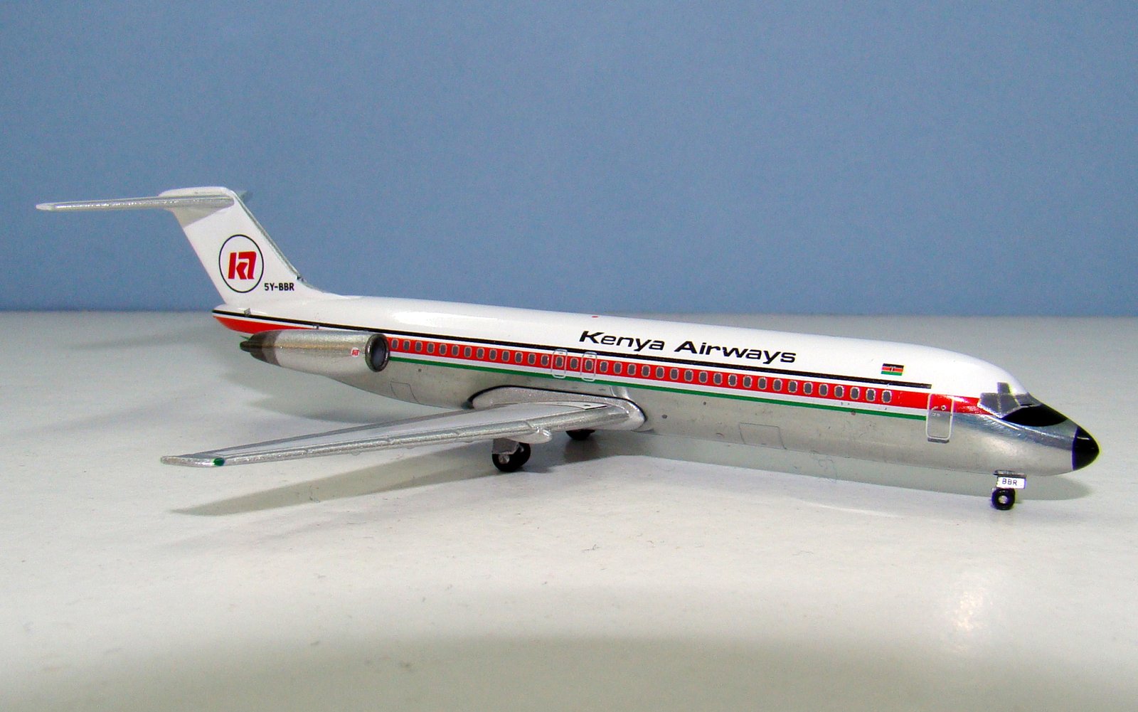 Kenya Airways Douglas DC-9-32 5Y-BBR Aeroclassics 1:400 Scale Model Airliner