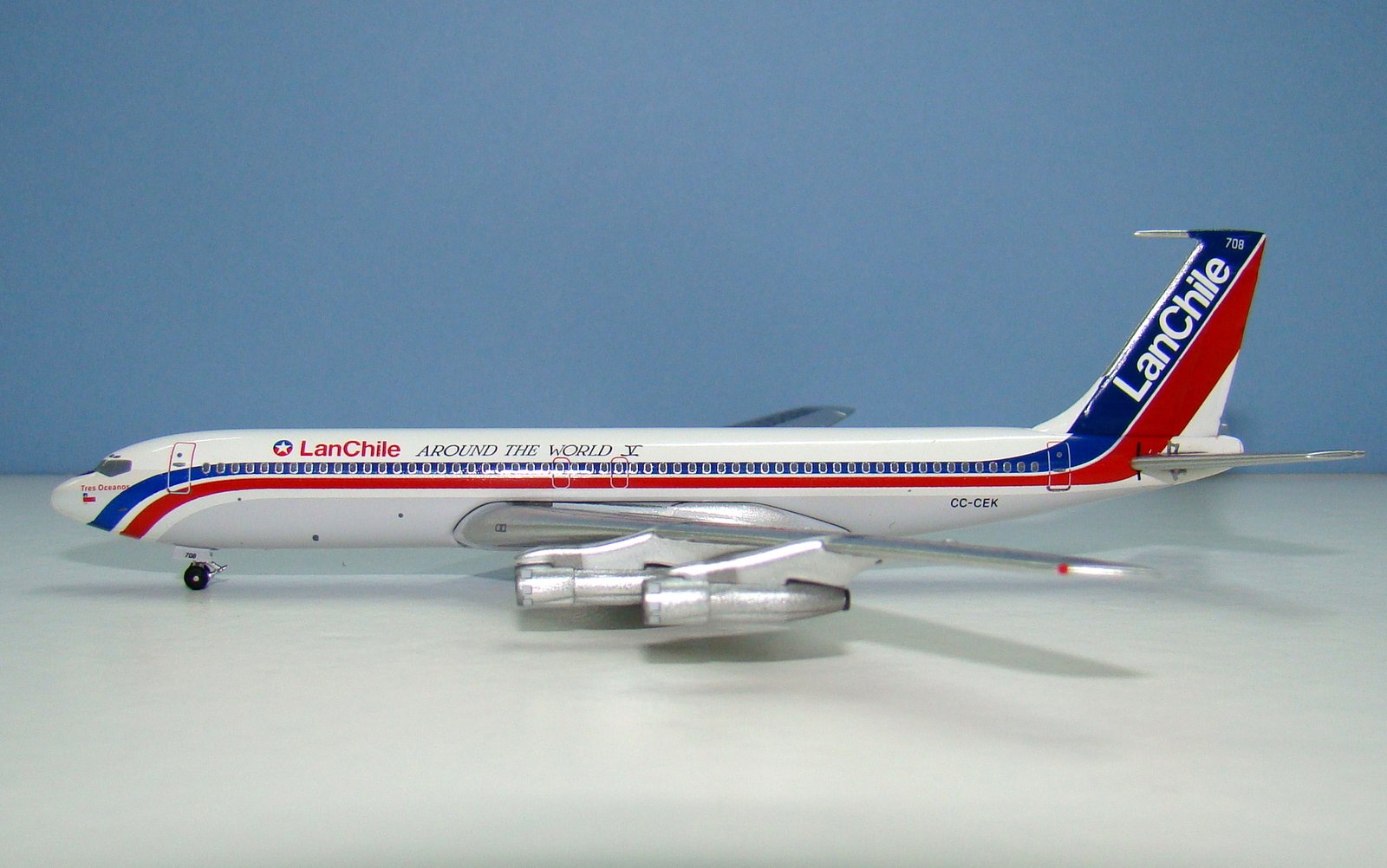 Lan Chile Boeing 707-321B CC-CEK Aeroclassics 1:400 Scale Model Airliner