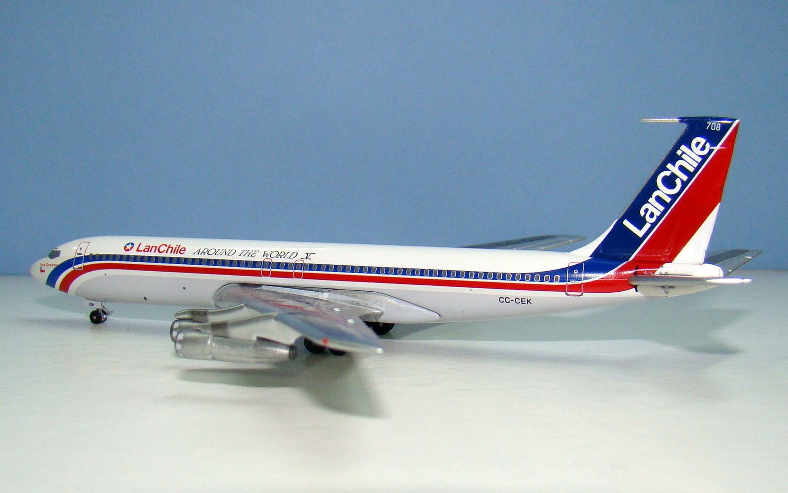 Lan Chile Boeing 707-321B CC-CEK Aeroclassics 1:400 Scale Model Airliner