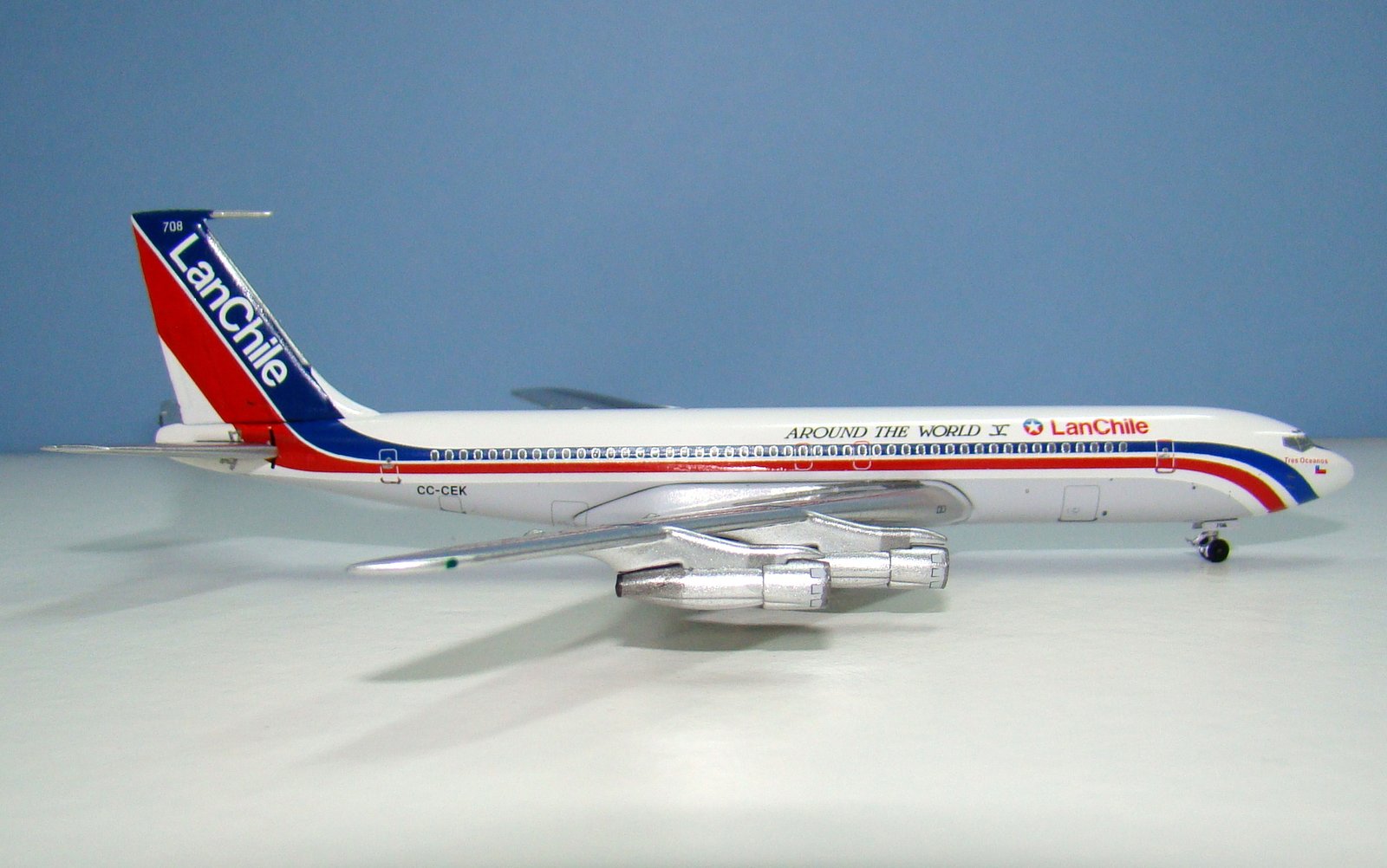 Lan Chile Boeing 707-321B CC-CEK Aeroclassics 1:400 Scale Model Airliner