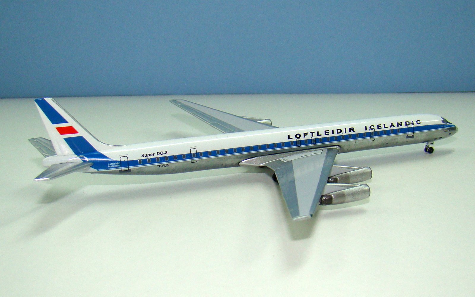 Loftleidir Douglas DC-8-63CF TF-FLB Aeroclassics 1:400 Scale Model Airliner