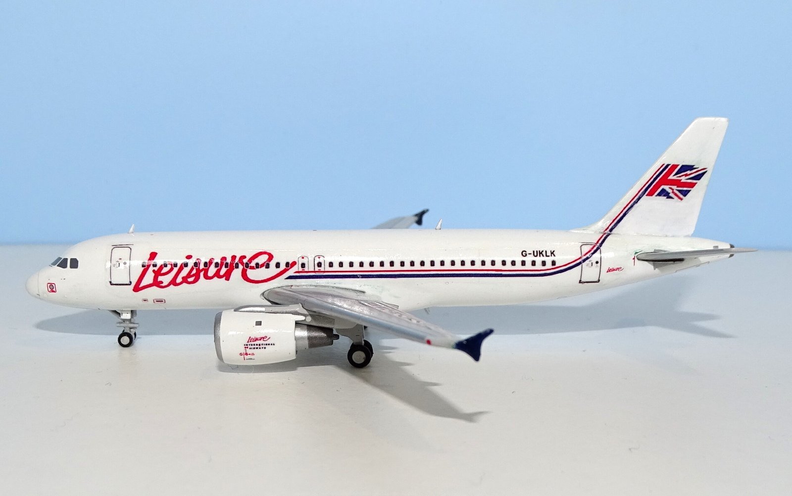 Leisure Int Airways Airbus A320 G-UKLK by MLC Customs (JC Wings donor)