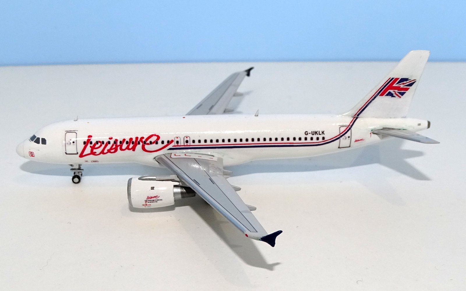 Leisure Int Airways Airbus A320 G-UKLK by MLC Customs (JC Wings donor)