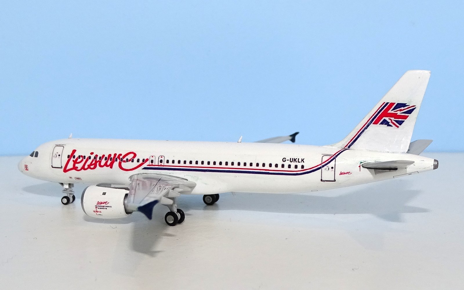 Leisure Int Airways Airbus A320 G-UKLK by MLC Customs (JC Wings donor)