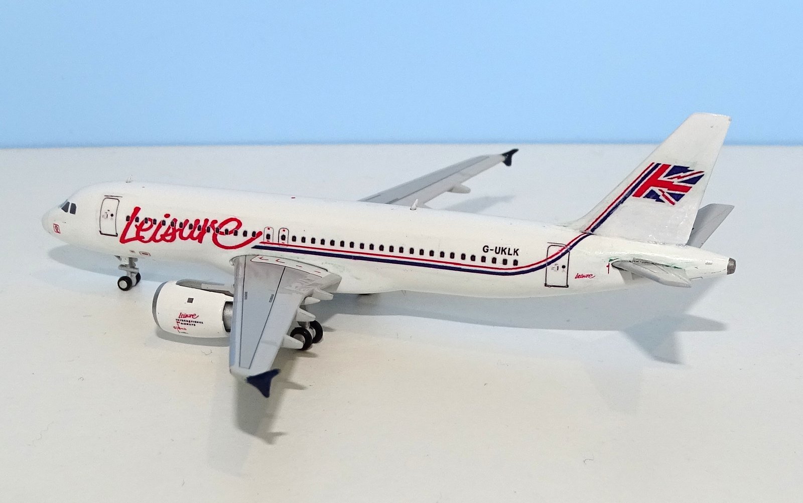 Leisure Int Airways Airbus A320 G-UKLK by MLC Customs (JC Wings donor)