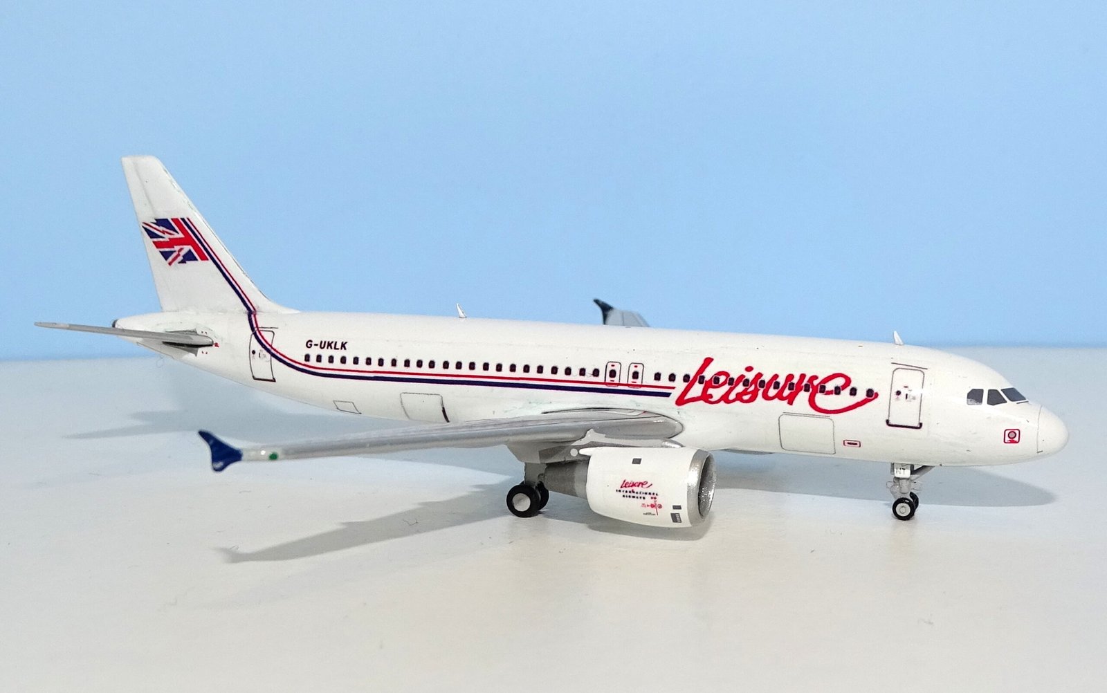 Leisure Int Airways Airbus A320 G-UKLK by MLC Customs (JC Wings donor)