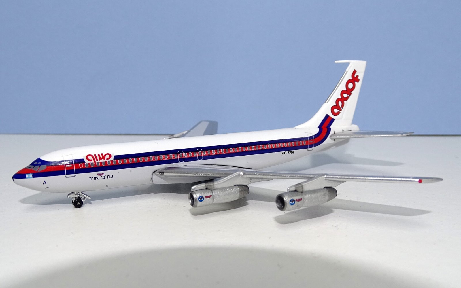 MAOF Airlines Boeing 720 4X-BMA Aeroclassics 1:400 Scale