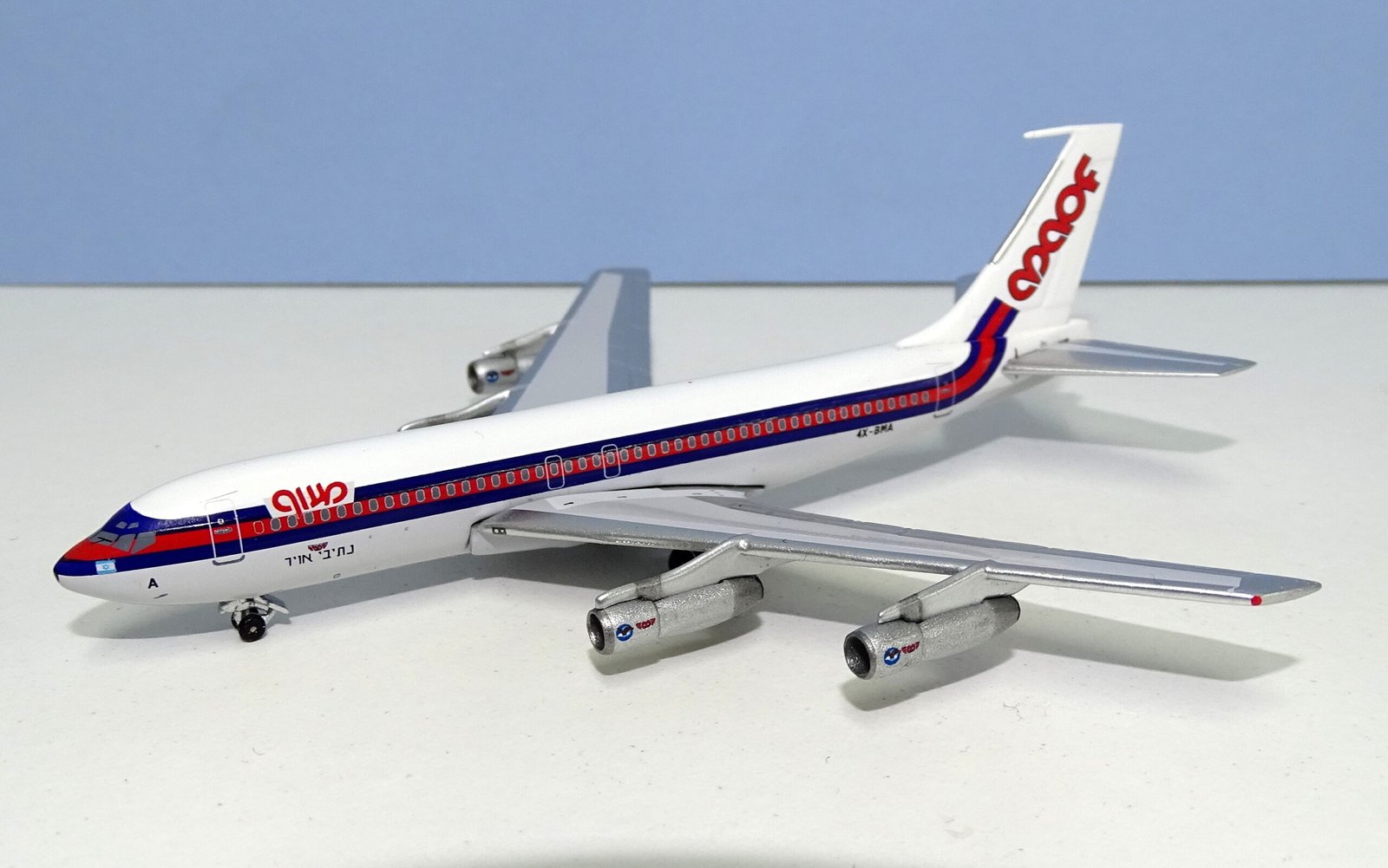 MAOF Airlines Boeing 720 4X-BMA Aeroclassics 1:400 Scale
