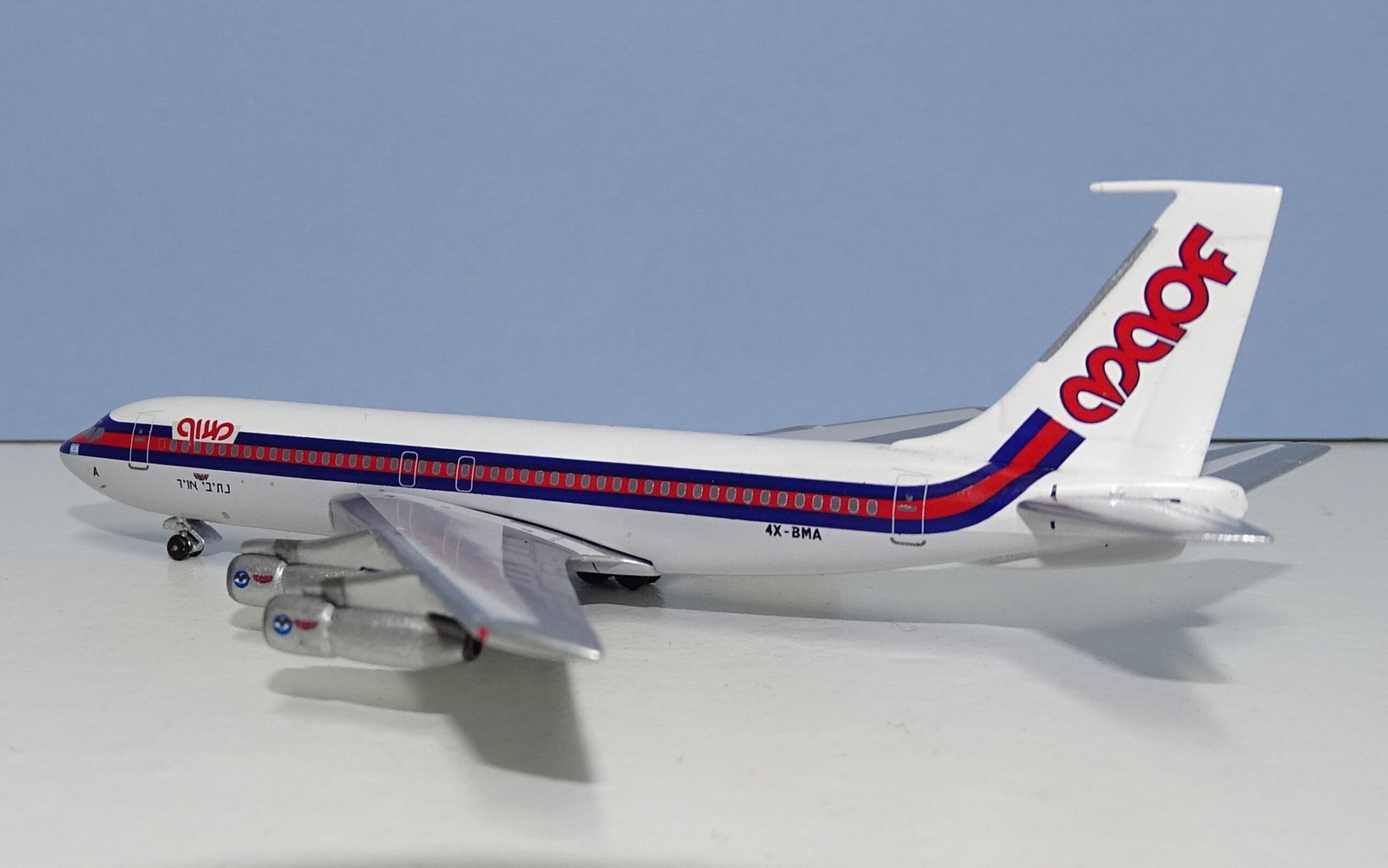 MAOF Airlines Boeing 720 4X-BMA Aeroclassics 1:400 Scale