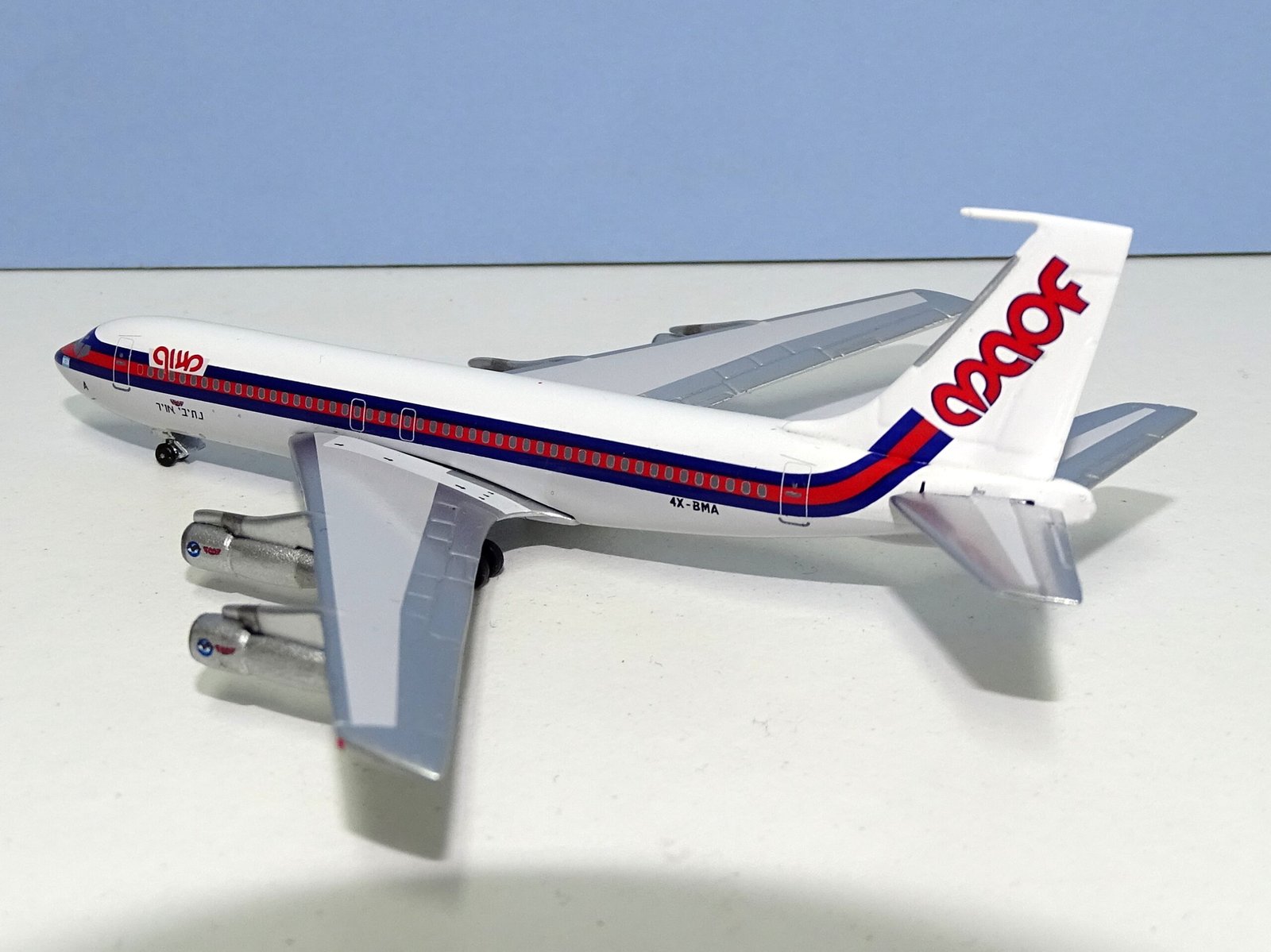 MAOF Airlines Boeing 720 4X-BMA Aeroclassics 1:400 Scale