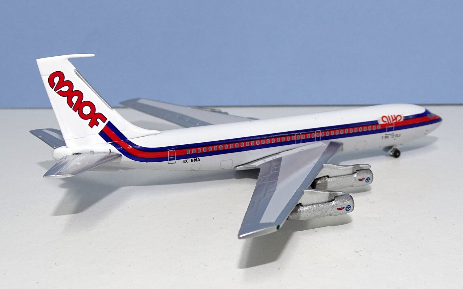 MAOF Airlines Boeing 720 4X-BMA Aeroclassics 1:400 Scale