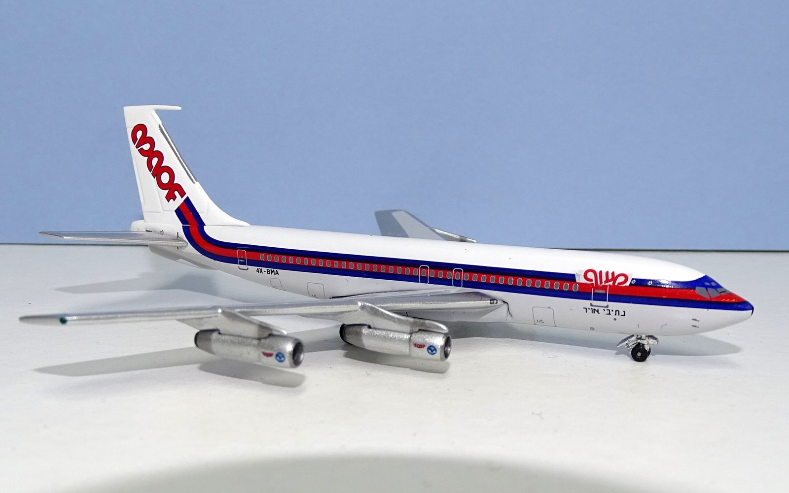 MAOF Airlines Boeing 720 4X-BMA Aeroclassics 1:400 Scale