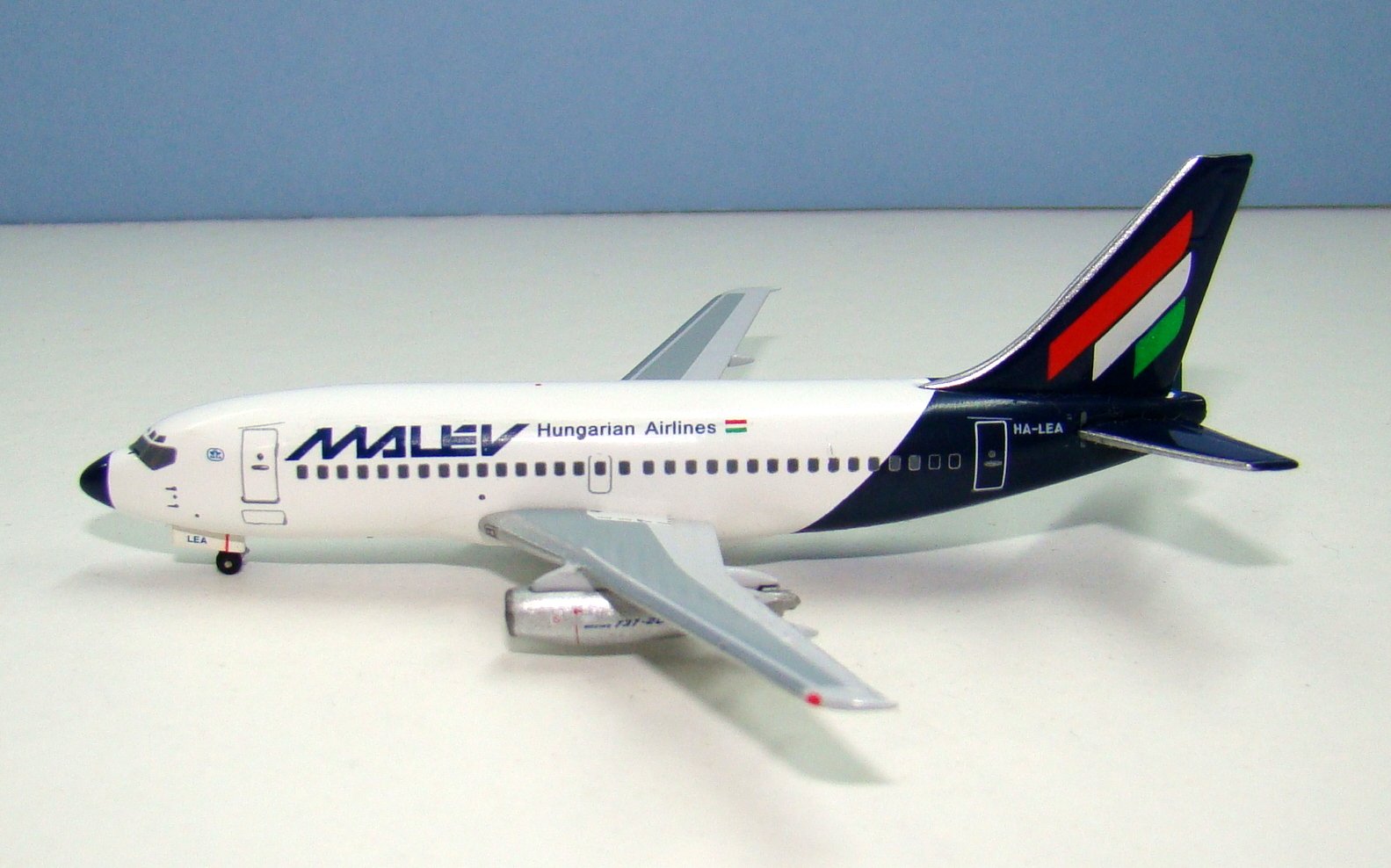 Malev Boeing 737-200Adv HA-LEA Aeroclassics/CoRudy 1:400 Scale Model Airliner