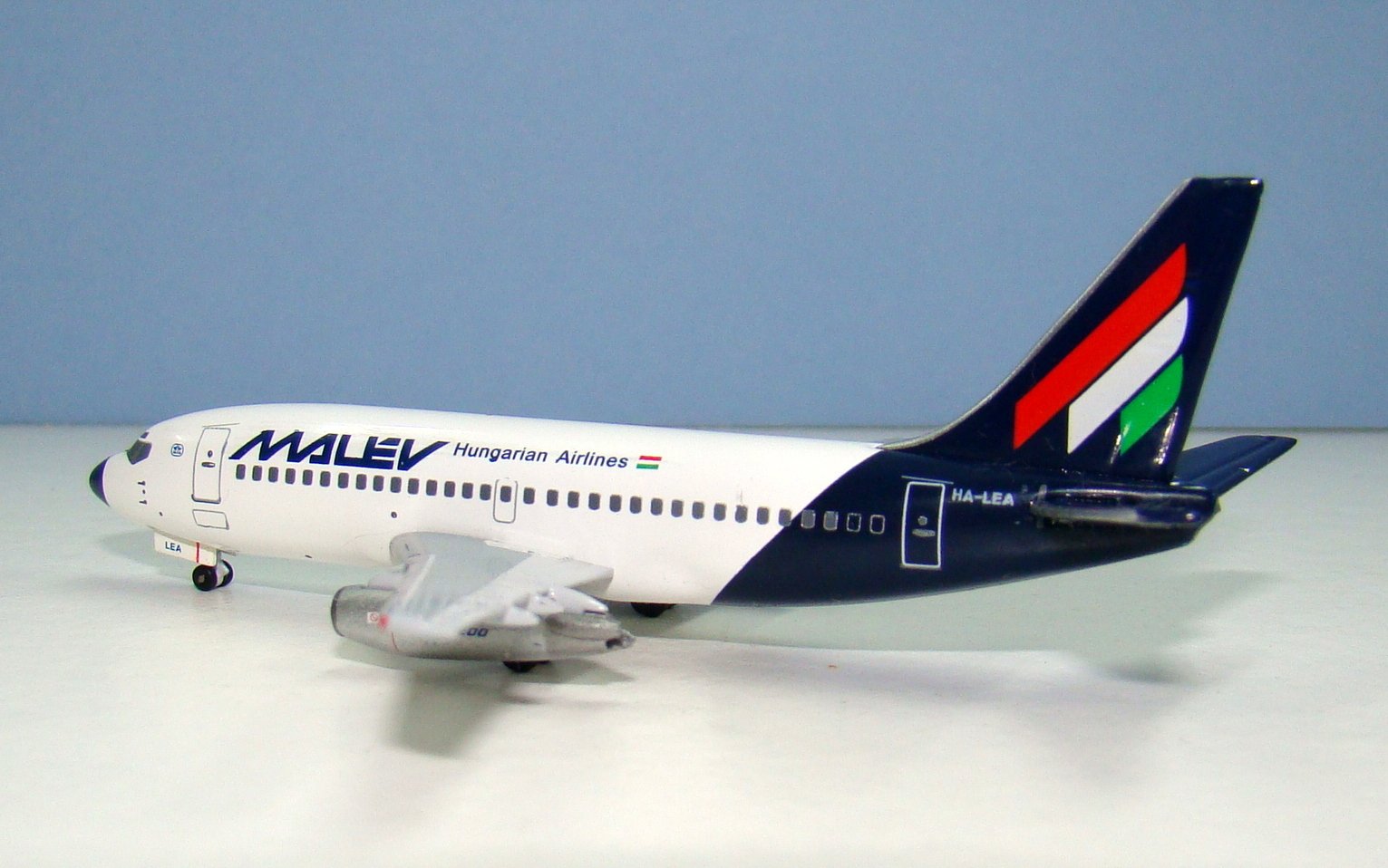Malev Boeing 737-200Adv HA-LEA Aeroclassics/CoRudy 1:400 Scale Model Airliner