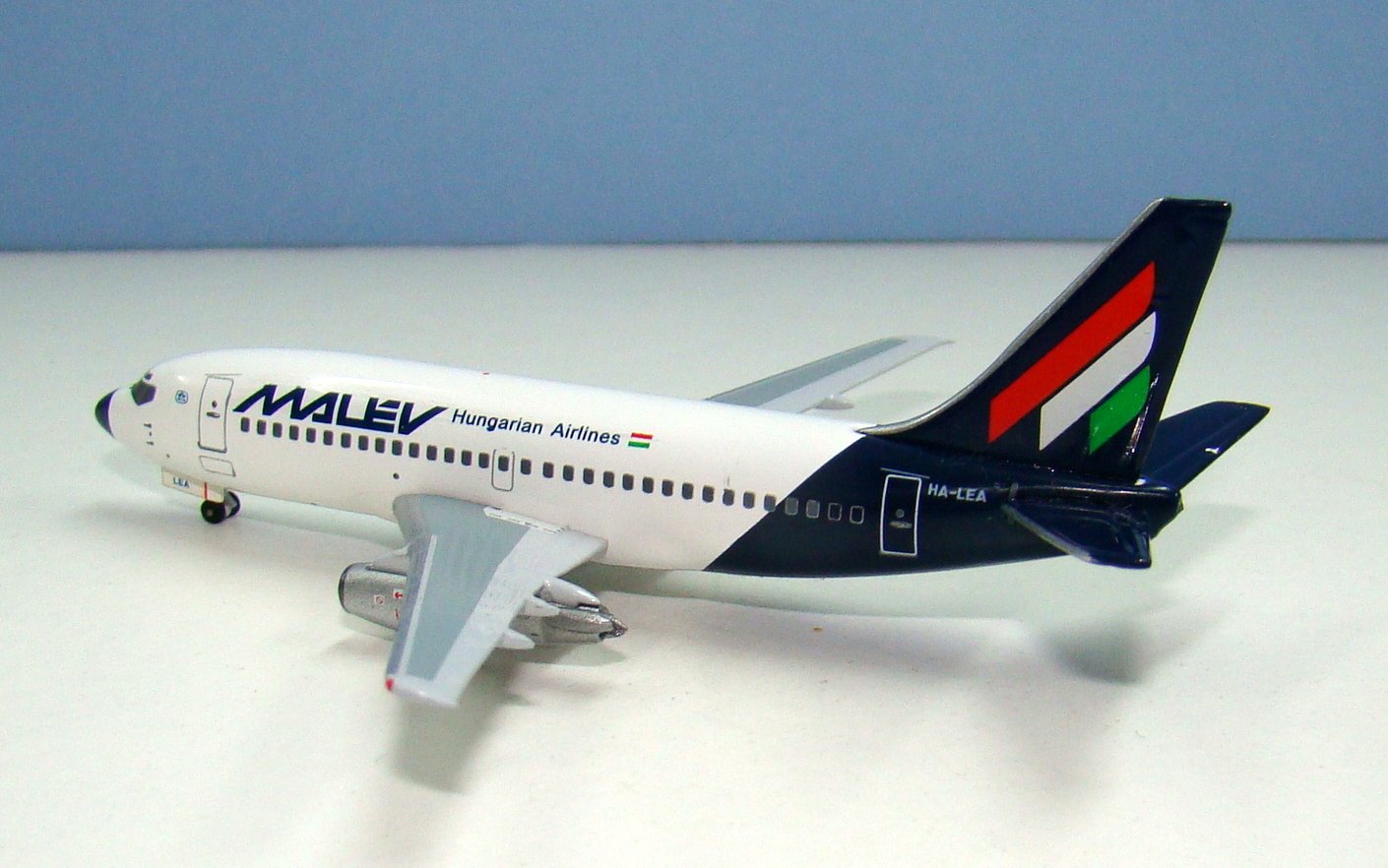 Malev Boeing 737-200Adv HA-LEA Aeroclassics/CoRudy 1:400 Scale Model Airliner